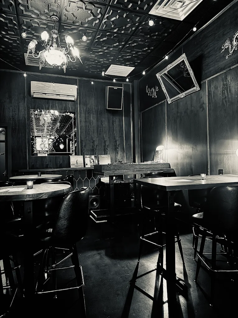 The Green Room – Cozy Vinyl Listening Bar in Salt Lake City